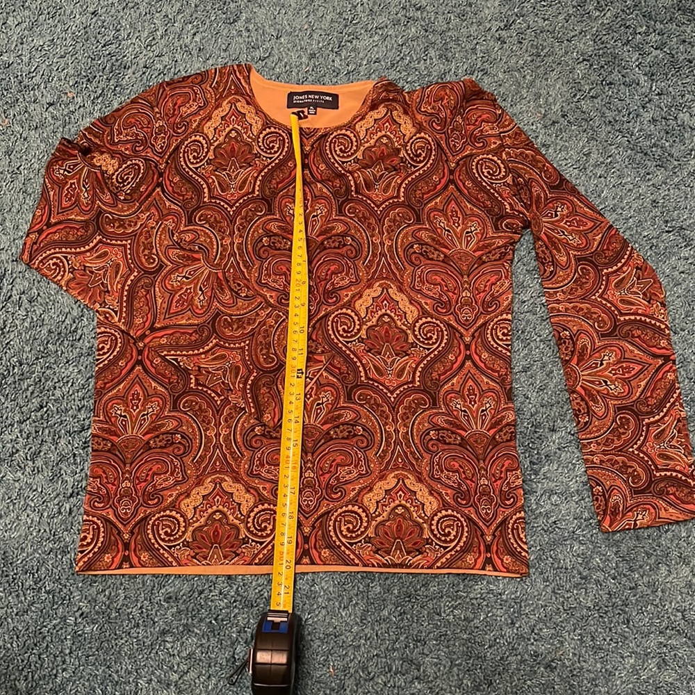 Long Sleeve paisley pattern sweater.